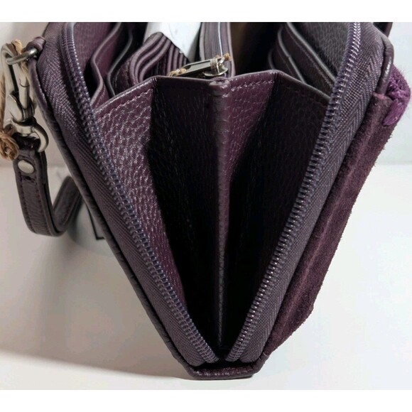 The Sak Iris Smartphone Cross Body Bag in Auburgene Suede NEW NWT Beautiful Bag - Picture 15 of 16